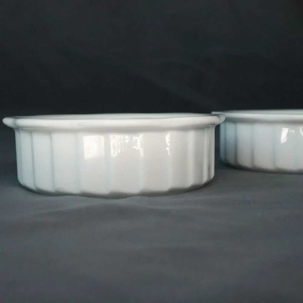 Trivet set of 2 XCELL brand but looks like french white pyrex 3.5